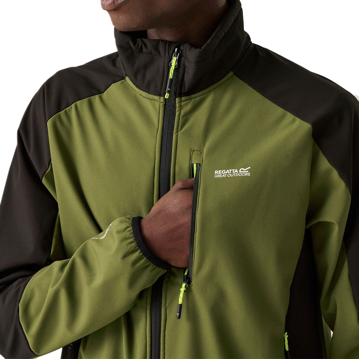 REGATTA - MOUTDALE SOFTSHELL JACKET