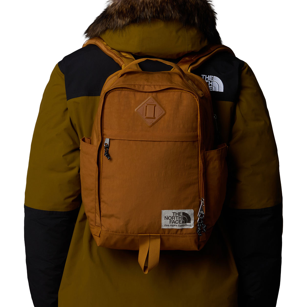 THE NORTH FACE - BERKELEY DAYPACK