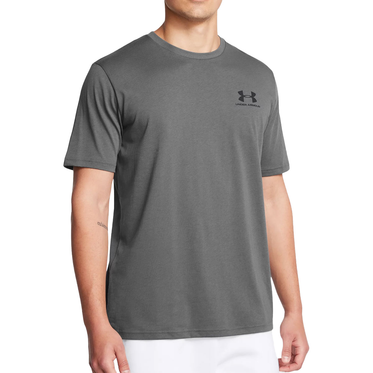 UNDER ARMOUR - LEFT CHEST LOGO